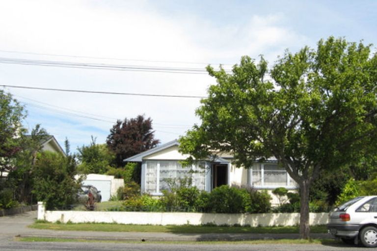 Photo of property in 12 Silvester Street, Woolston, Christchurch, 8023