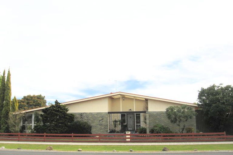 Photo of property in 4-6/2 Maclean Street, Whataupoko, Gisborne, 4010