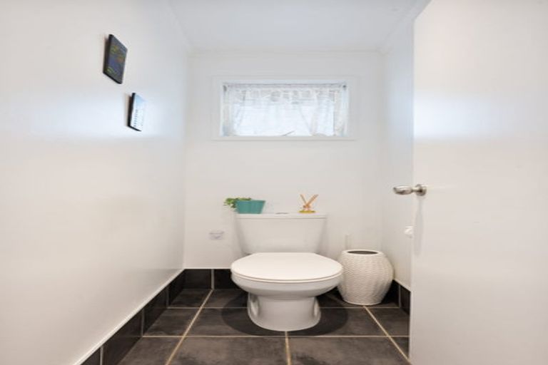 Photo of property in 12 Helena Street, Massey, Auckland, 0614