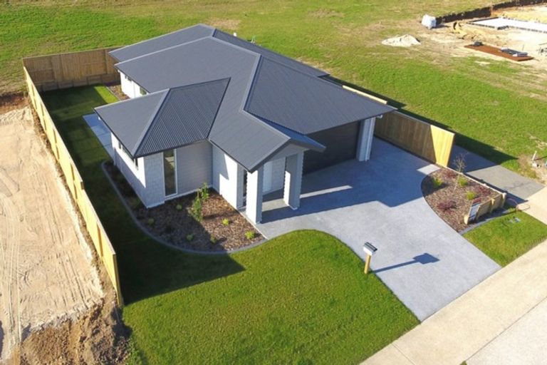 Photo of property in 23 Whakaturou Crescent, Pyes Pa, Tauranga, 3112