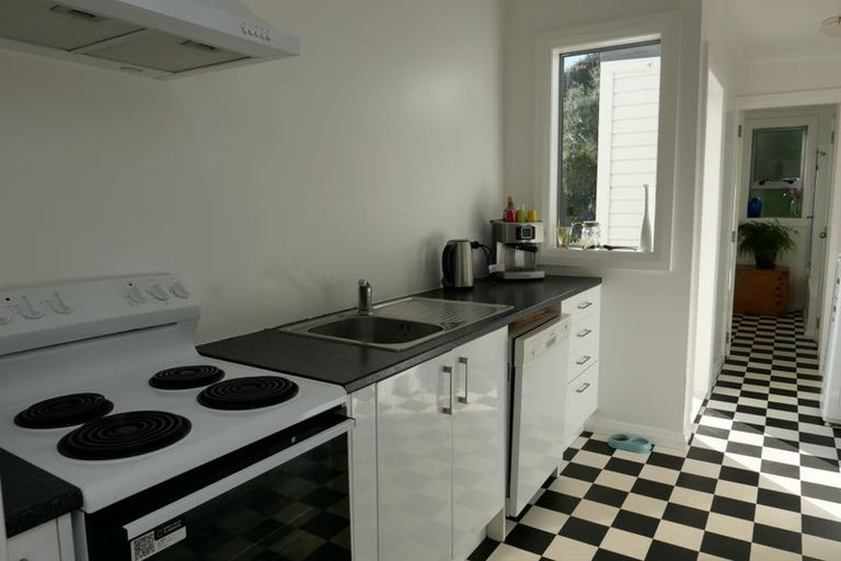 Photo of property in 13 Kainui Road, Raumati South, Paraparaumu, 5032