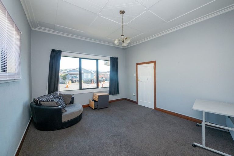 Photo of property in 145 Macandrew Road, South Dunedin, Dunedin, 9012