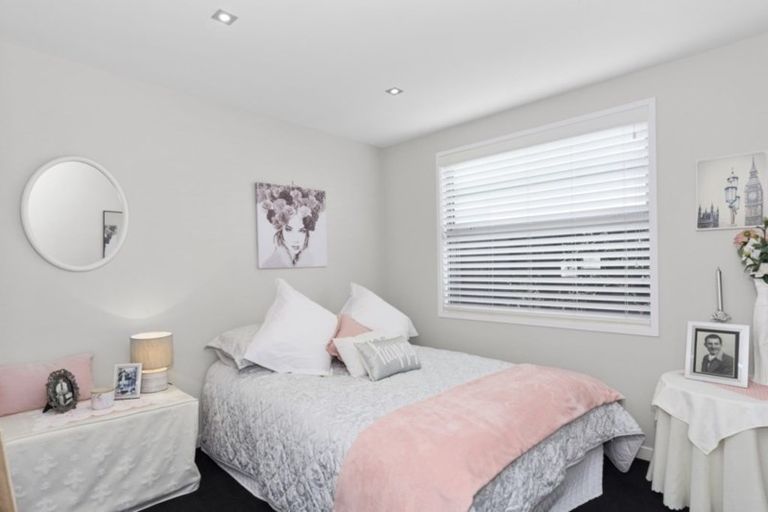 Photo of property in 14 Saint Pauls Drive, Brookfield, Tauranga, 3110