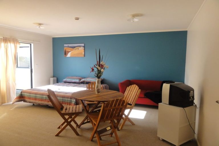 Photo of property in 35 Jones Crescent, Melville, Hamilton, 3206