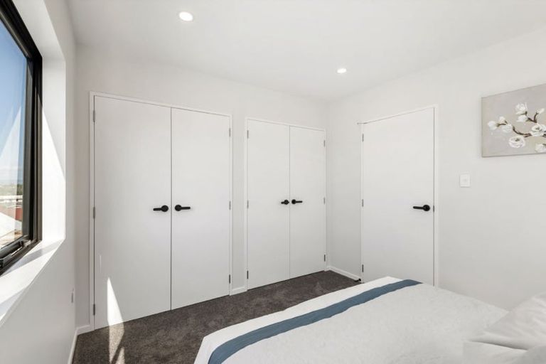 Photo of property in 2/1 Egremont Street, Belmont, Auckland, 0622