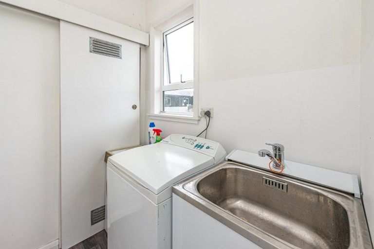 Photo of property in 200 Puriri Street, Castlecliff, Whanganui, 4501