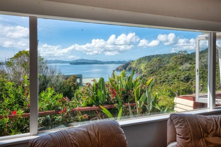 Photo of property in 34 Oneroa Road, Russell, 0202