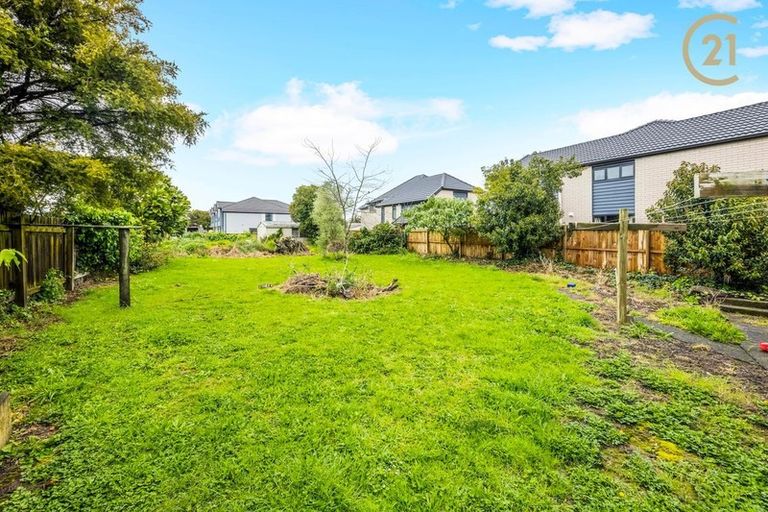 Photo of property in 4 Martin Road, Manurewa, Auckland, 2102