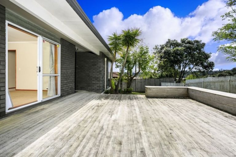 Photo of property in 6 Chedworth Drive, Glenfield, Auckland, 0629