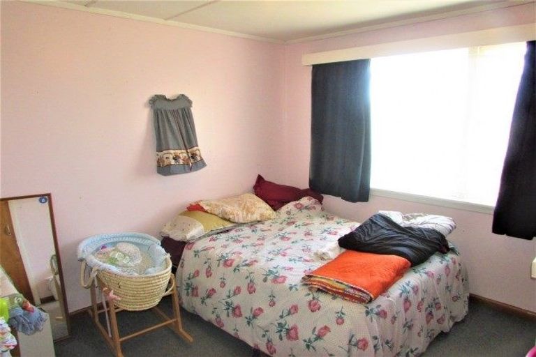 Photo of property in 37 Princes Street, Waikari, 7420