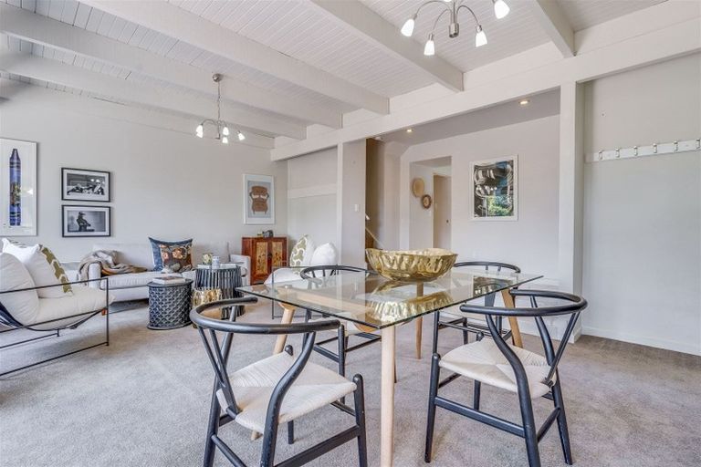 Photo of property in 1/52 Aikmans Road, Merivale, Christchurch, 8014