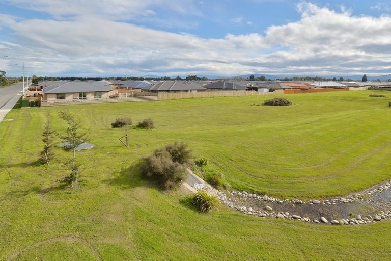 Photo of property in 4 Sequoia Way, Rangiora, 7400