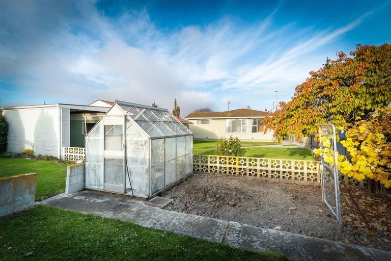 Photo of property in 763 Main North Road, Belfast, Christchurch, 8051