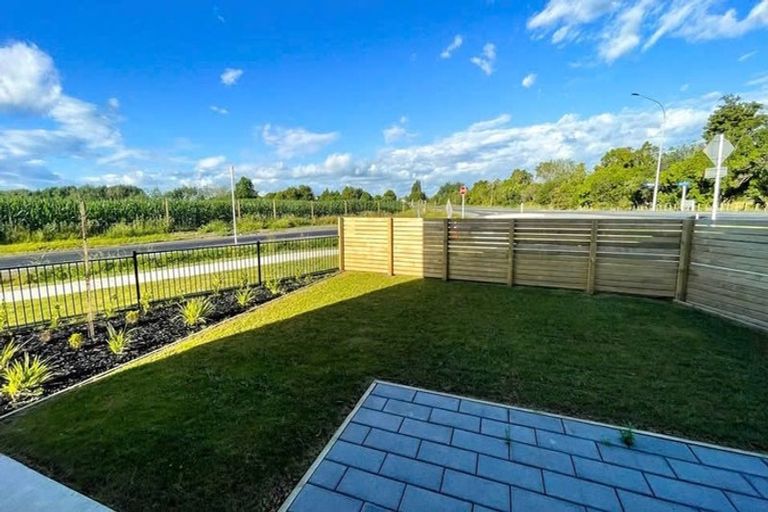 Photo of property in 7/77 Glenmore Road, Sunnyhills, Auckland, 2010