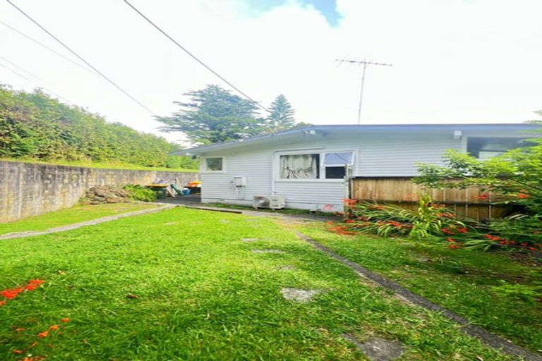 Photo of property in 63 Peach Road, Glenfield, Auckland, 0629