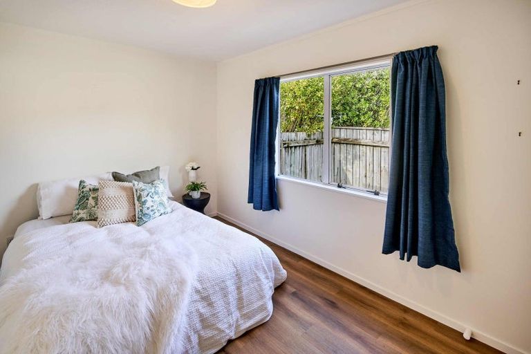Photo of property in 90 Arawhata Street, Ranui, Porirua, 5024