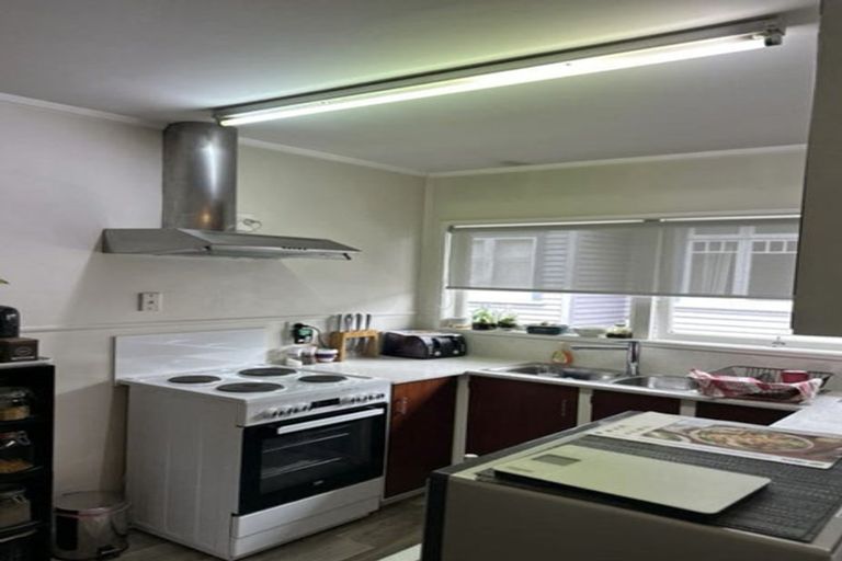 Photo of property in 2/10 Marsden Avenue, Mount Eden, Auckland, 1024