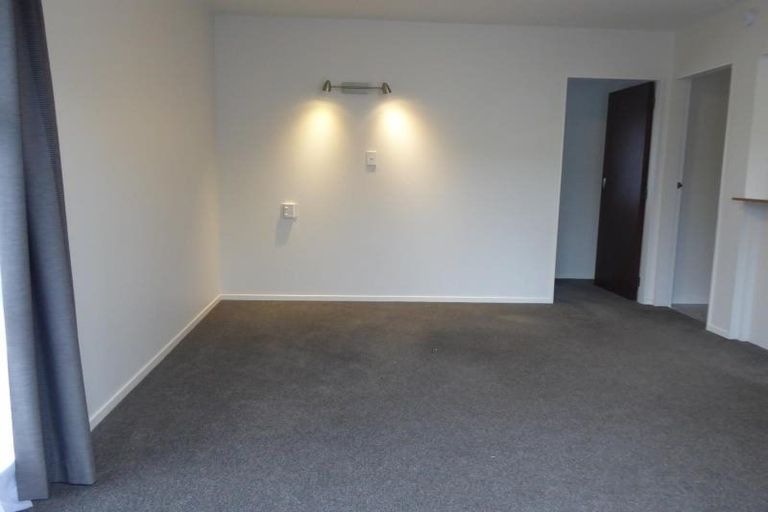 Photo of property in 4/12 Cleveland Street, Brooklyn, Wellington, 6021