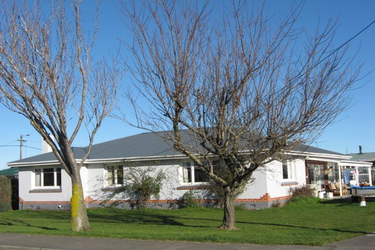 Photo of property in 56 Park Street, Winton, 9720