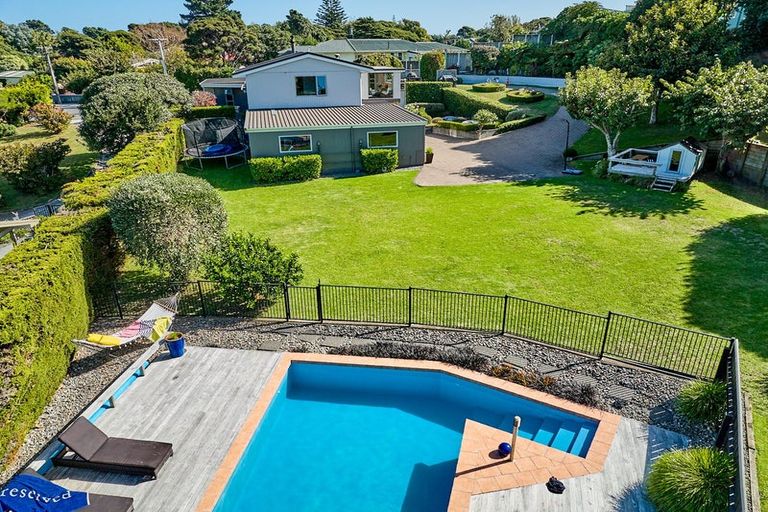 Photo of property in 16 Grange Park Avenue, Raumati South, Paraparaumu, 5032