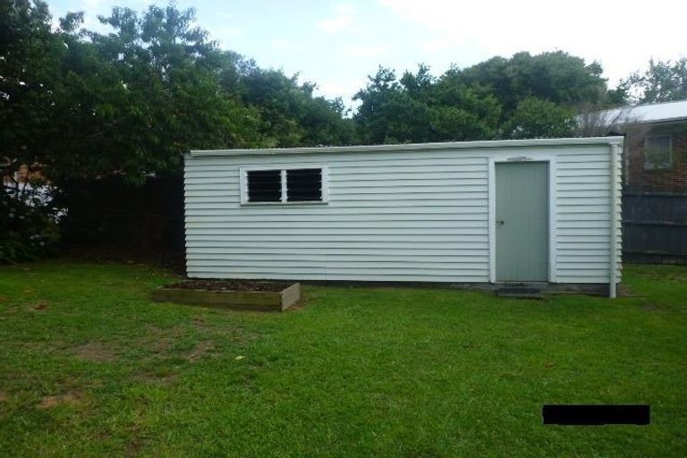 Photo of property in 3 Royston Street, Rosehill, Papakura, 2113