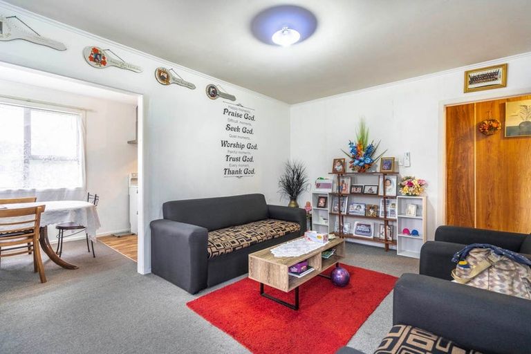 Photo of property in 22 Laxon Avenue, Otara, Auckland, 2025