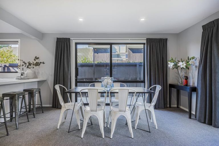 Photo of property in 17 Sayers Crescent, Ilam, Christchurch, 8041