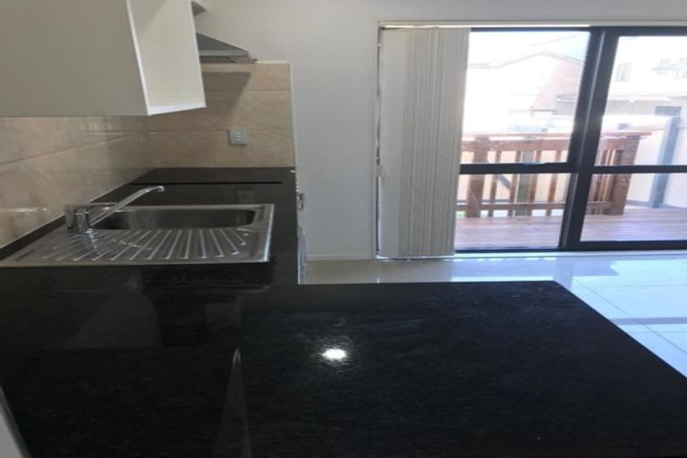 Photo of property in 3/3 Wallson Crescent, Wiri, Auckland, 2104