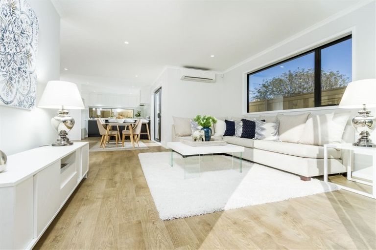 Photo of property in 4a Bardia Street, Belmont, Auckland, 0622