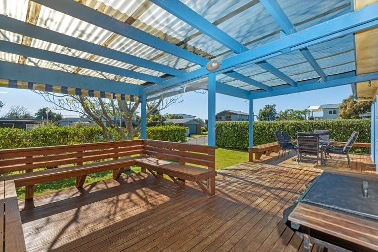 Photo of property in 3 Katrin Place, Mahia, 4198
