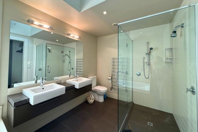 Photo of property in 11 Kelliher Drive, Wanaka, 9305