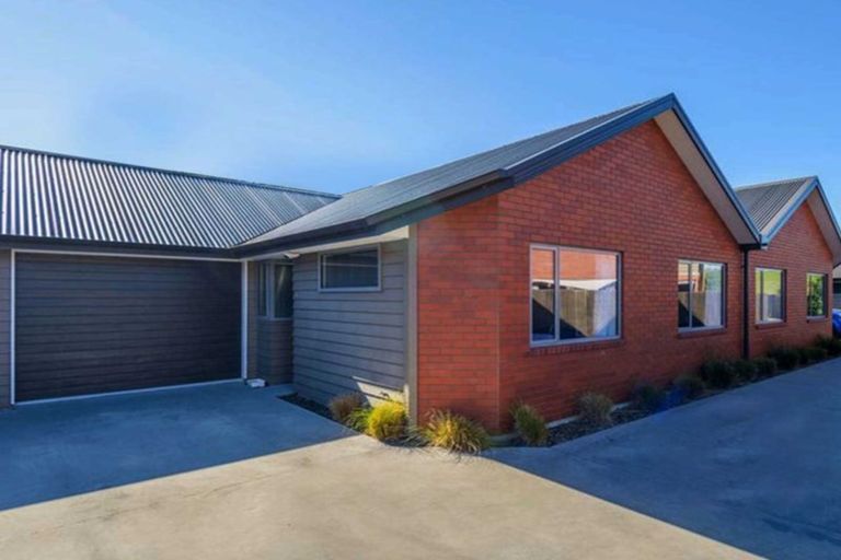 Photo of property in 3/190 Lincoln Road, Addington, Christchurch, 8024