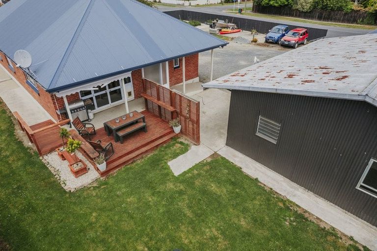 Photo of property in 18 Johnson Street, Milton, 9220