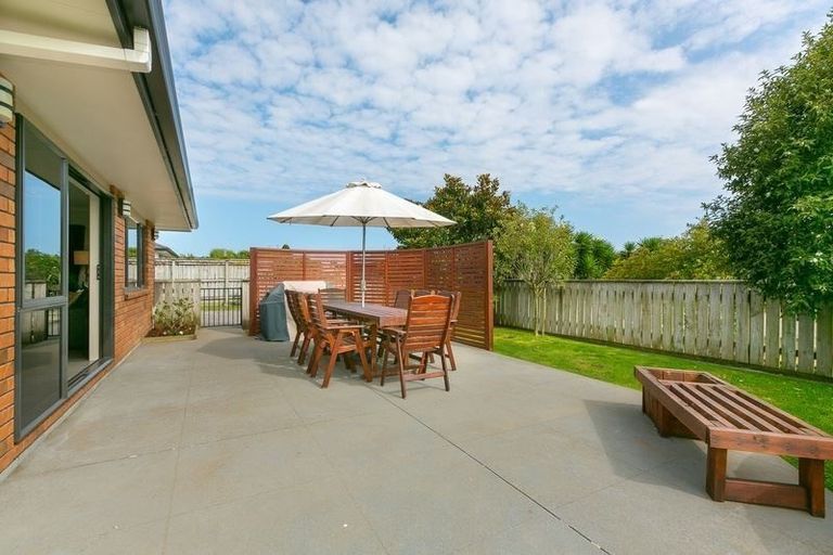 Photo of property in 5d James Drive, Bell Block, New Plymouth, 4312