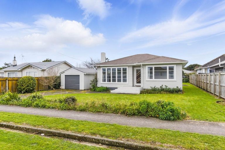 Photo of property in 33 Middlesex Street, Levin, 5510