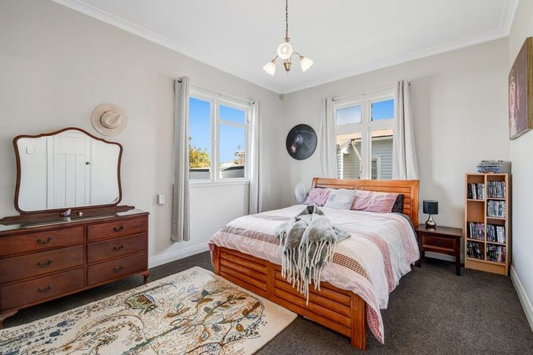 Photo of property in 51a Parakai Avenue, Parakai, 0830