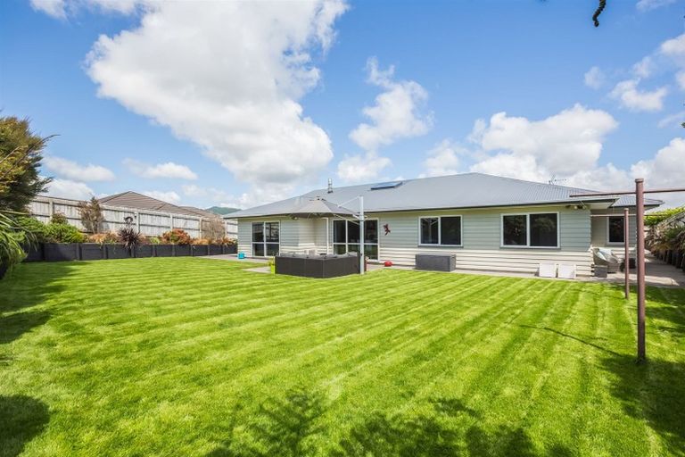 Photo of property in 7 Nelson Avenue, Aotea, Porirua, 5024