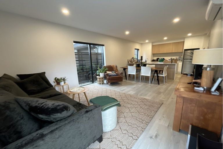 Photo of property in 21 Mulholland Drive, Jacks Point, 9371