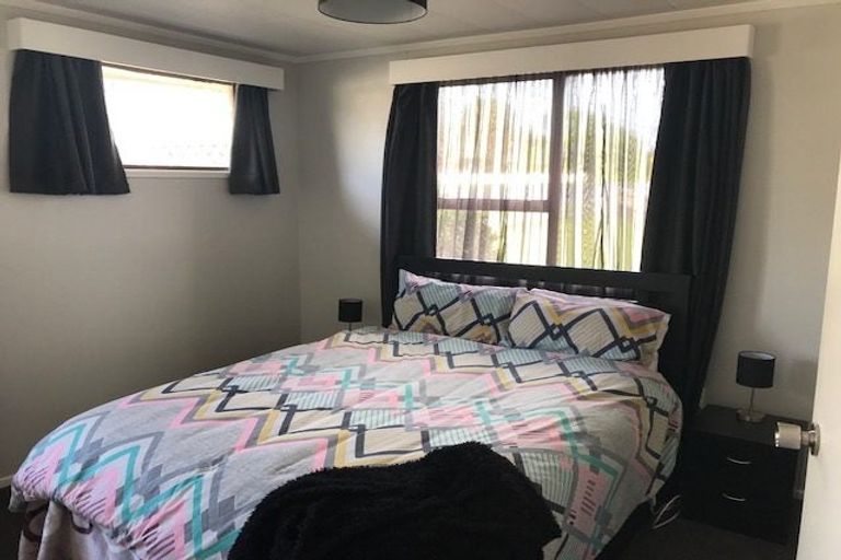 Photo of property in 300 Tukapa Street, Hurdon, New Plymouth, 4310