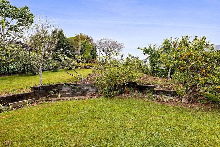 Photo of property in 184b Seaview Road, Westown, New Plymouth, 4310