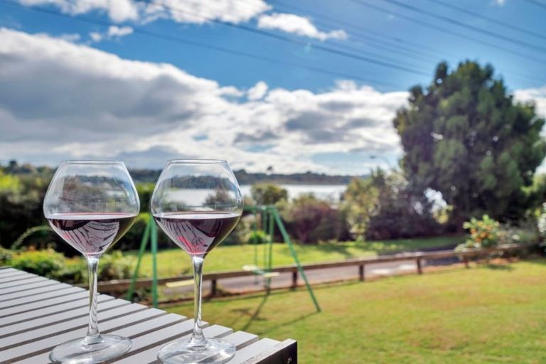 Photo of property in 202 Welcome Bay Road, Welcome Bay, Tauranga, 3112