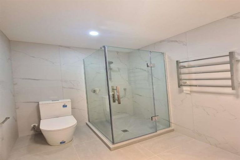 Photo of property in 10c Cantina Avenue, Bayview, Auckland, 0629