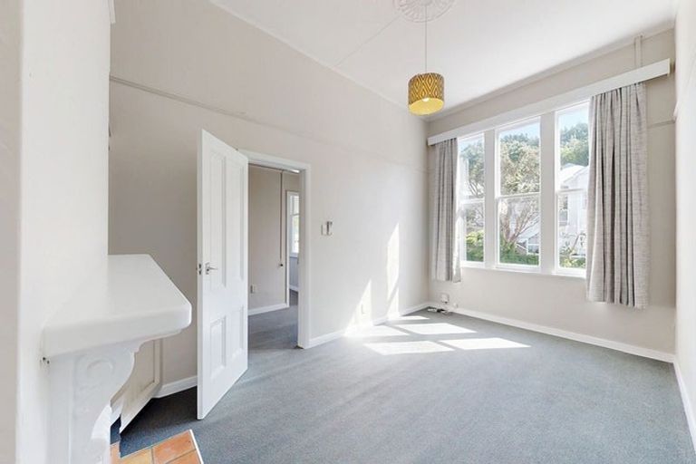 Photo of property in 23 Emerson Street, Berhampore, Wellington, 6023