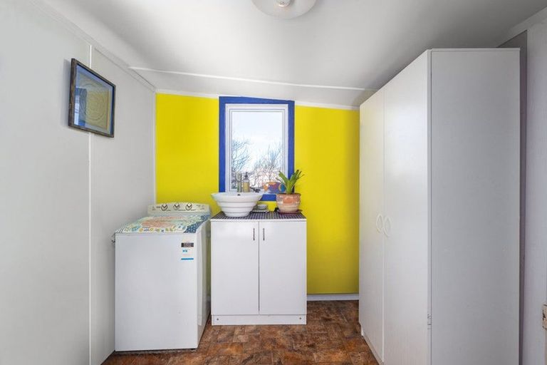 Photo of property in 37 Hillview Road, Birdlings Flat, Little River, 7591