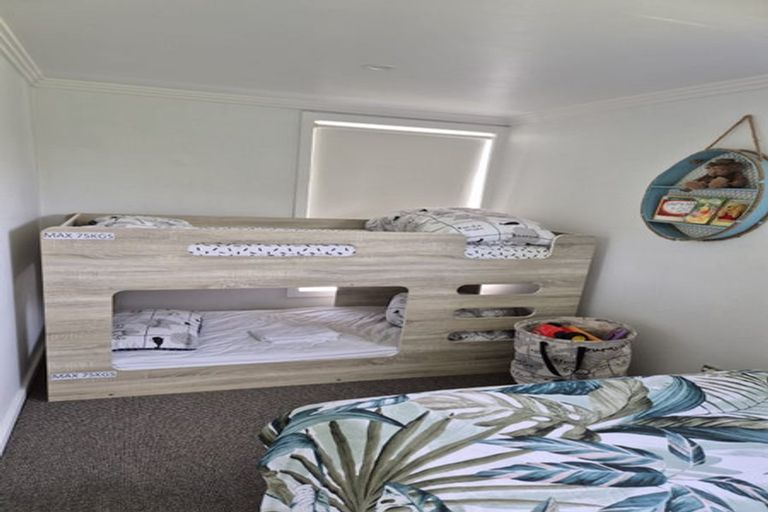 Photo of property in 1/142 Stanmore Bay Road, Stanmore Bay, Whangaparaoa, 0932