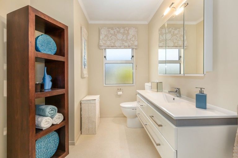 Photo of property in 15 Bosun Terrace, Whitby, Porirua, 5024