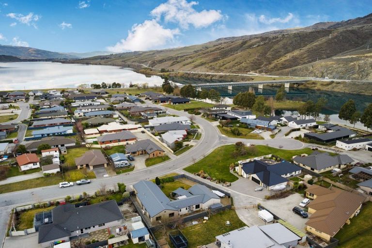 Photo of property in 15 Sunhaven Cove, Cromwell, 9310