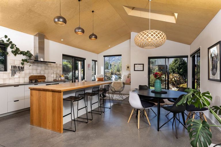 Photo of property in 5 Loach Road, Hawea Flat, Wanaka, 9382