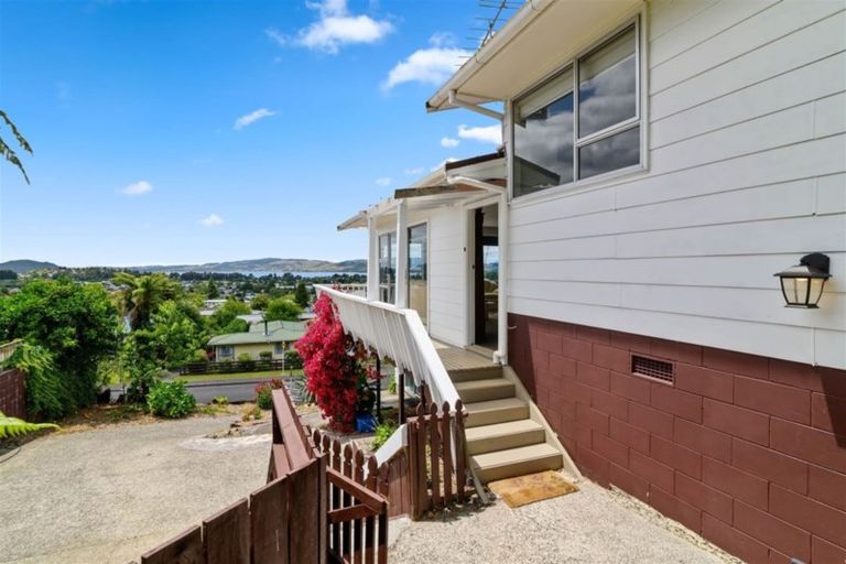 Photo of property in 93 Mallard Drive, Selwyn Heights, Rotorua, 3015