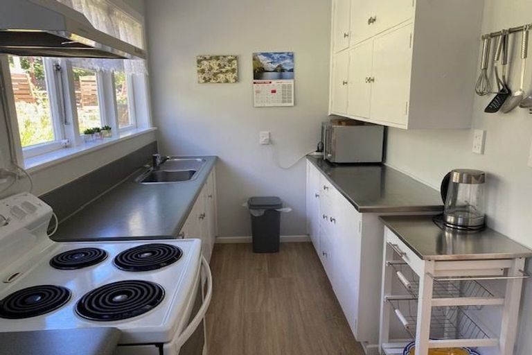 Photo of property in 32 Monaghan Avenue, Karori, Wellington, 6012